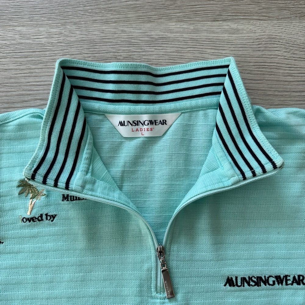 🐧 Munsingwear Women’s Quarter-Zip Sweater – Japan